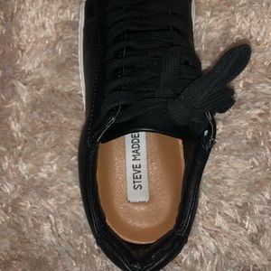 Steve Madden Orane Platform sneaker Size 5